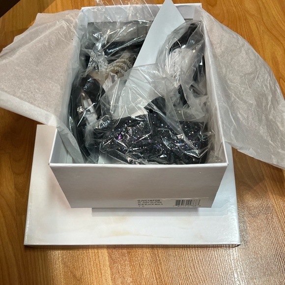 New in Box - Dirty Laundry Sandal *Jody" (US 7) - Picture 7 of 12